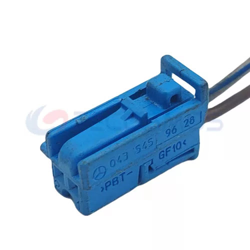 Auto Parts Car Plug Connector Waterproof Shell Suitable for BMW Female 2P 3-929080-5 - image 2